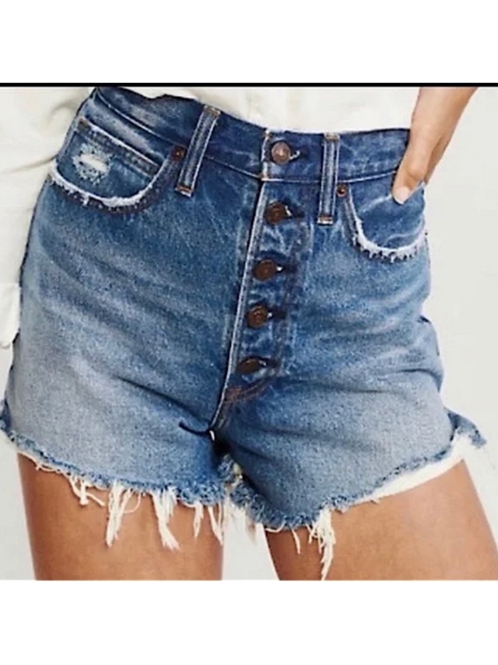 Abercrombie & Fitch Natural Rise Button Down Denim Short Size 2